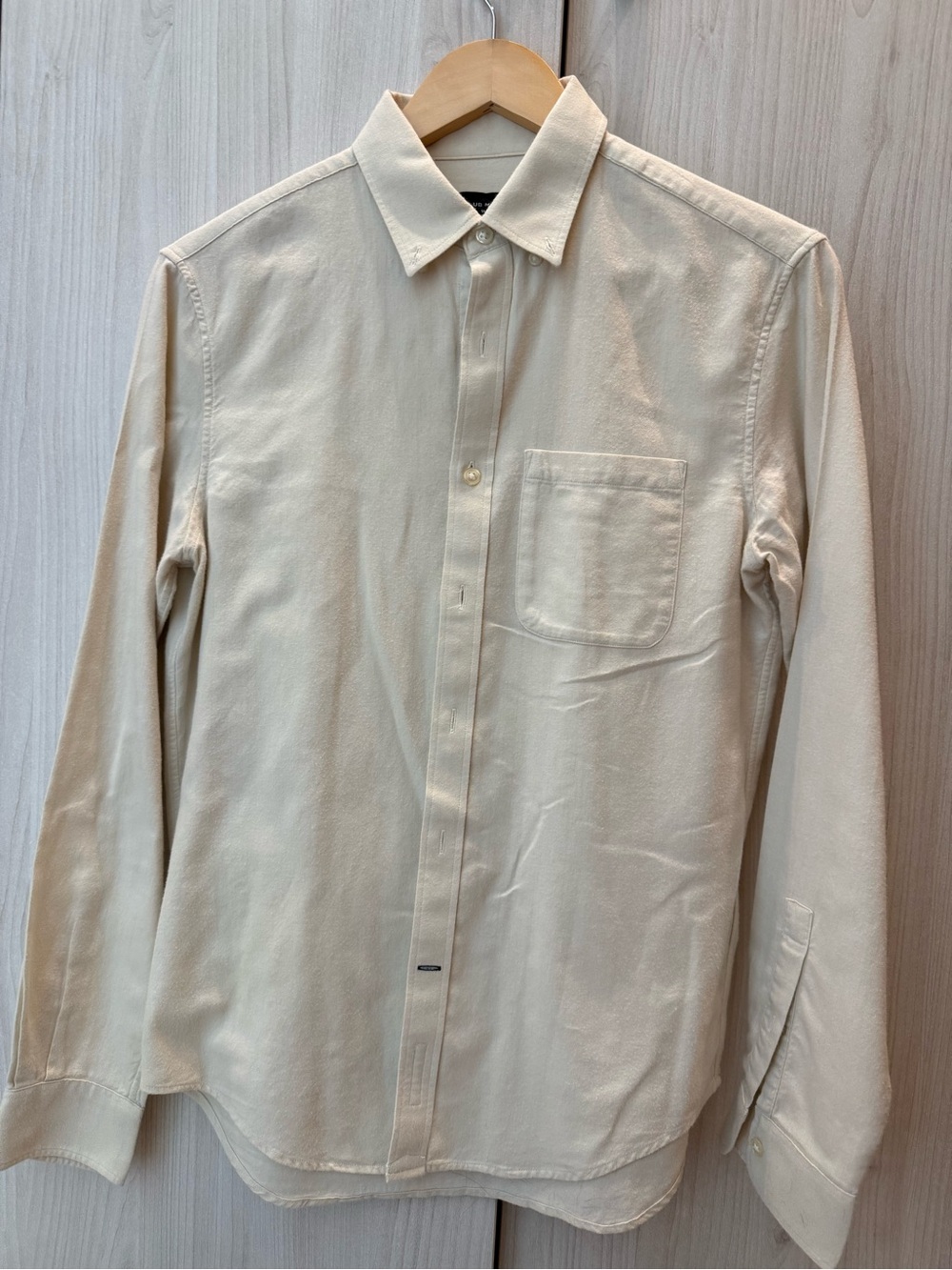 Club Monaco Cream Long-Sleeve Button-Down Shirt